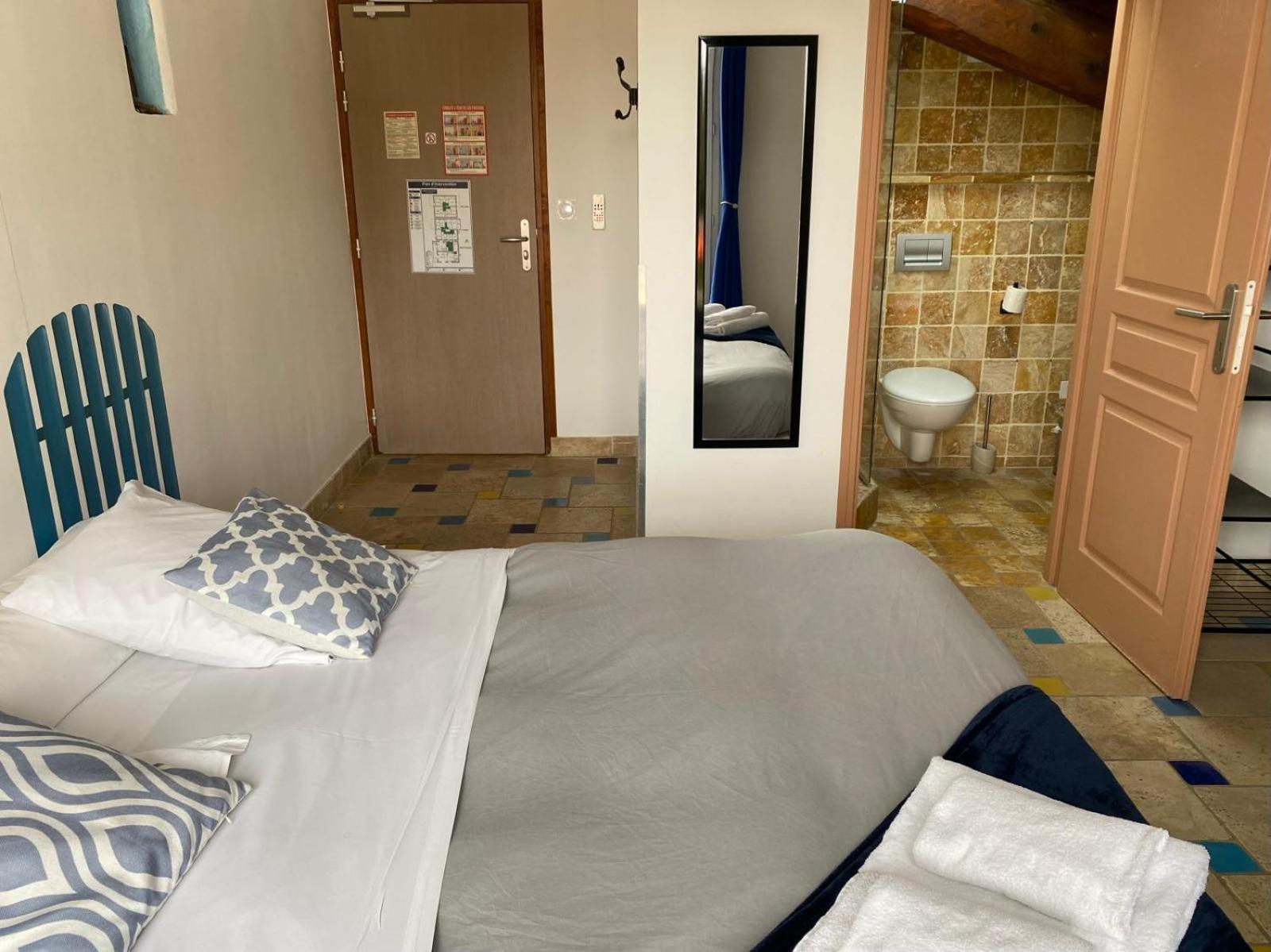 Auberge Les Galets Peyruis Экстерьер фото