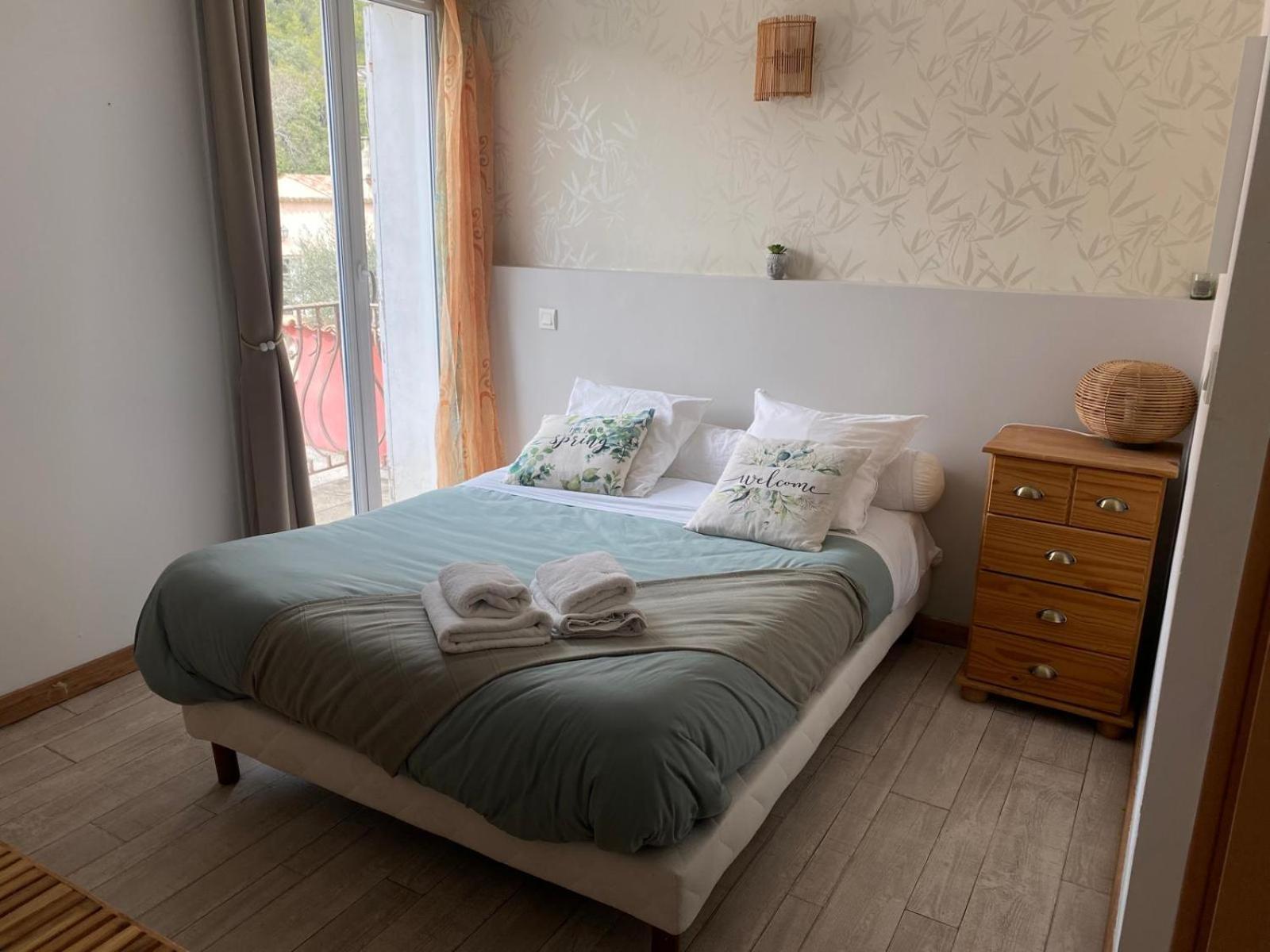 Auberge Les Galets Peyruis Экстерьер фото
