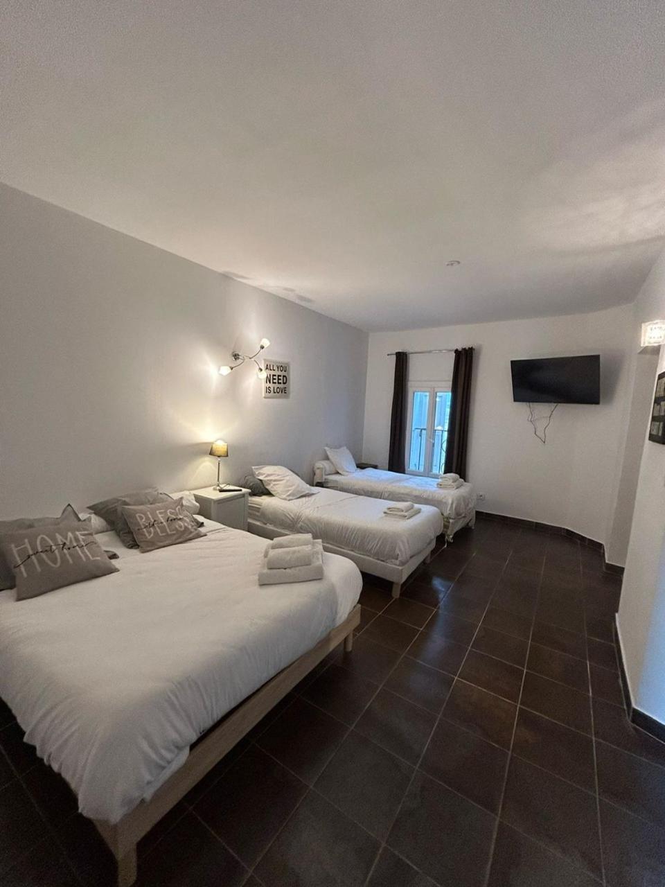 Auberge Les Galets Peyruis Экстерьер фото