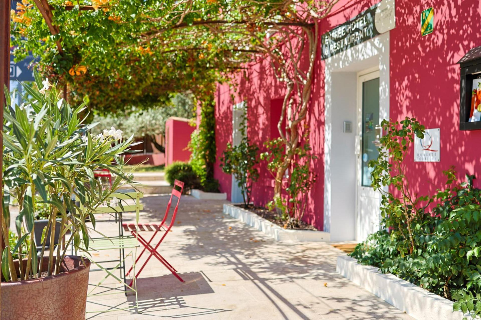 Auberge Les Galets Peyruis Экстерьер фото